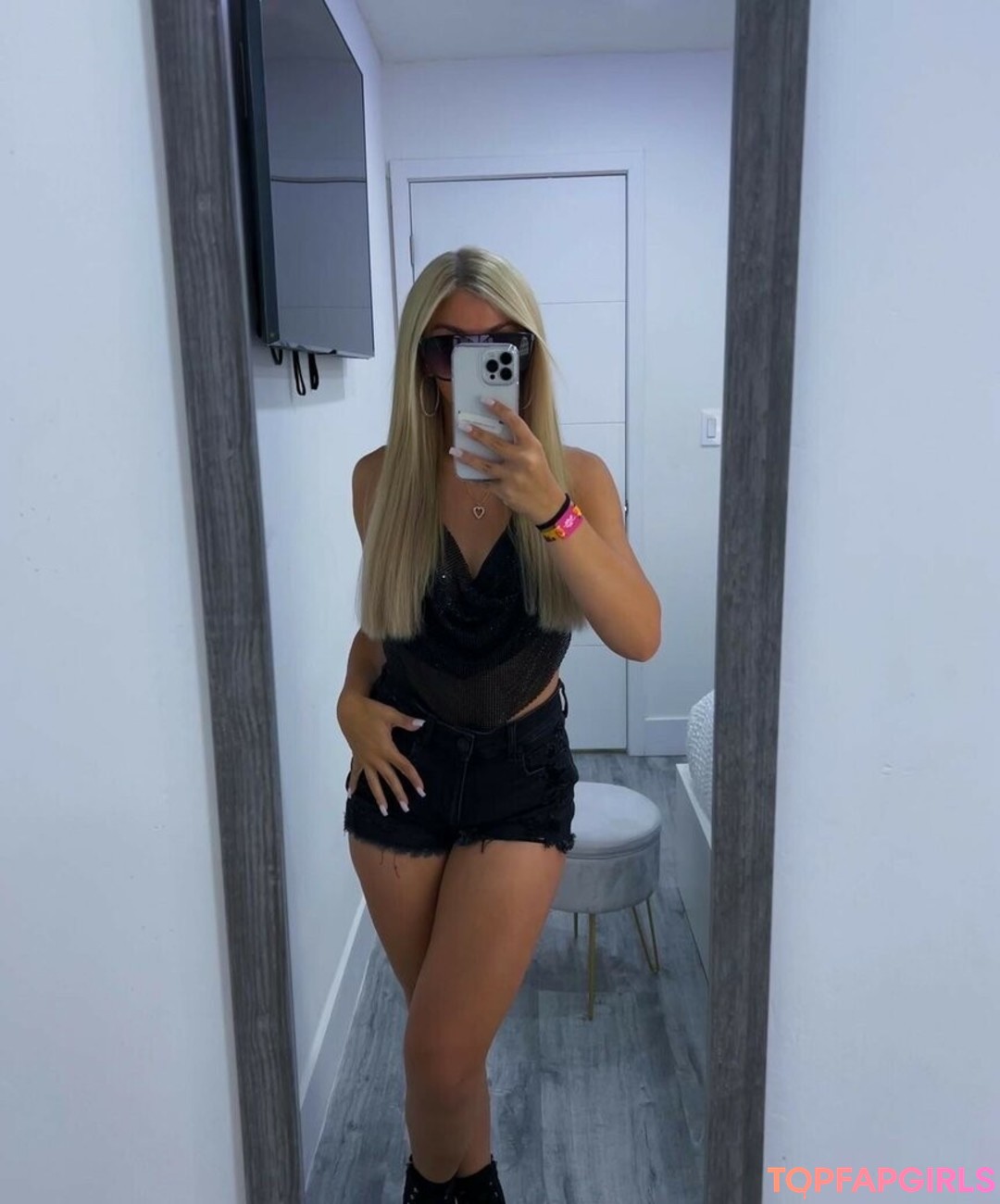 Lyndalessandro sexy pornografische fotos