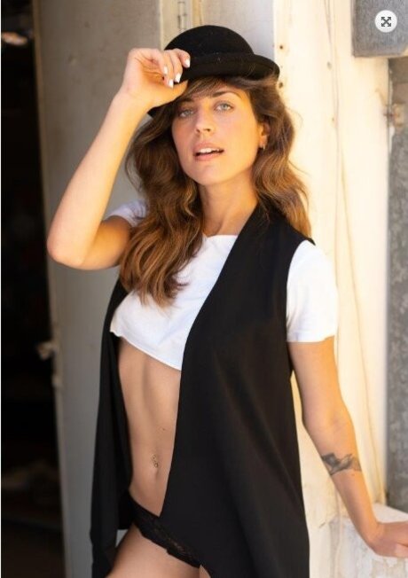 Danit Alaluf erotische kunst bilder