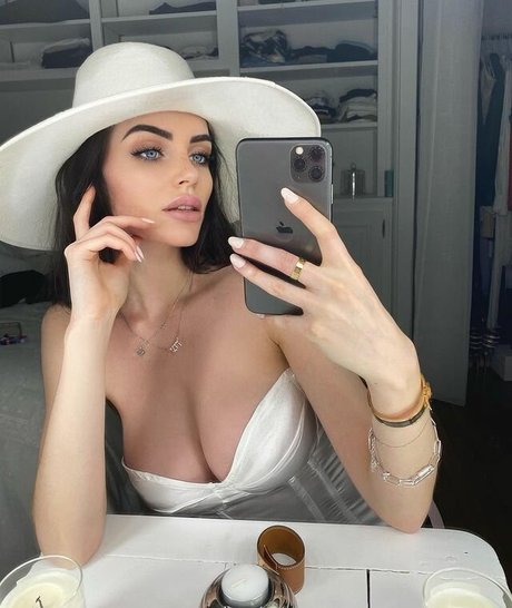 Eden Grudler perfekte pornographische bild