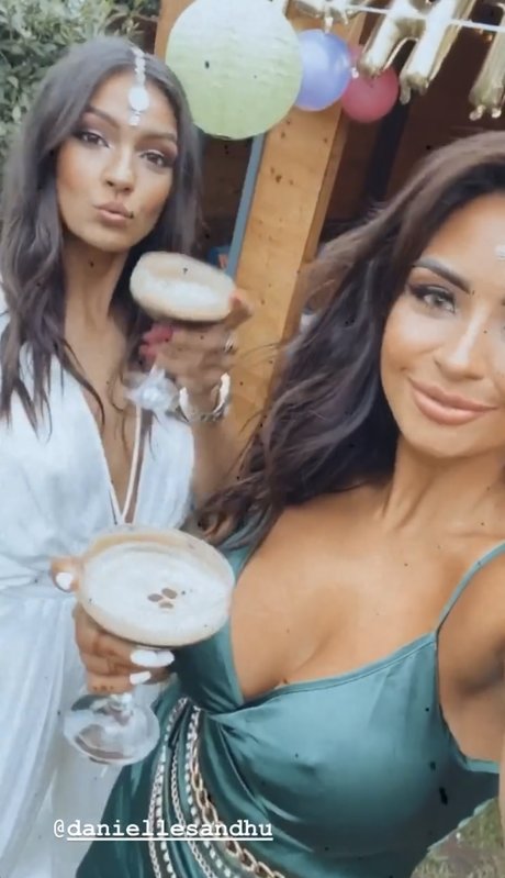 deepthroat teen onlyfans hübsche kostenlose bilder