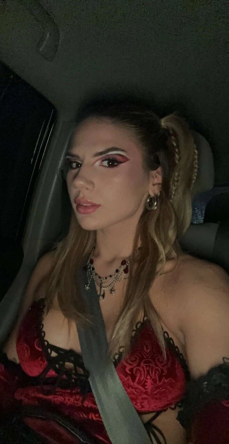 centerfold-onlyfans nackt exklusive foto