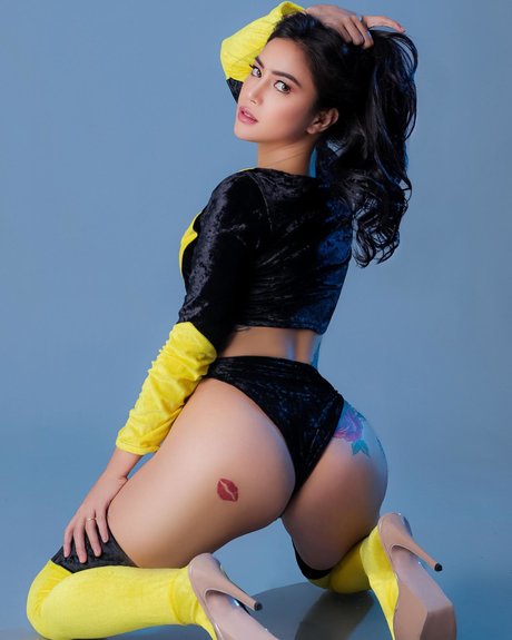 Daisy Pascual nackt exklusive archiv