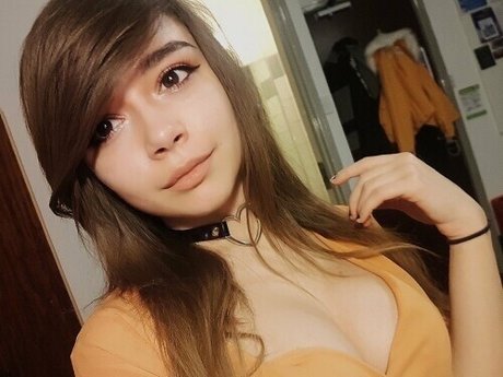 Csillabu freie nackten foto