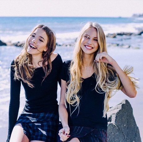 asiatische college-onlyfans erwachsene kunst galerien