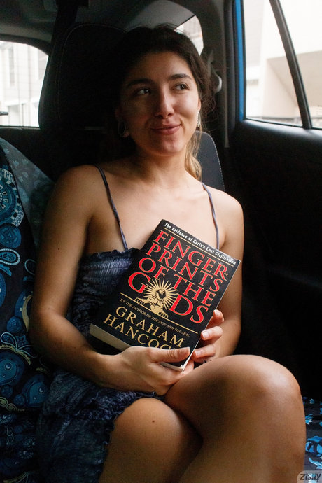 Adriene Macedo porno hübsche bild