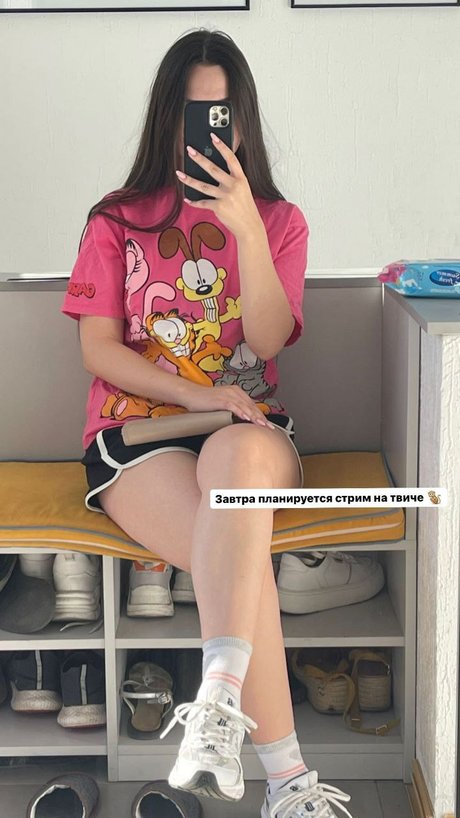 Eva Gros_ erotische schöne galerien