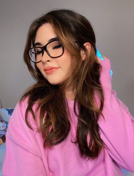 muttermilch-onlyfans nacktheit freie bild