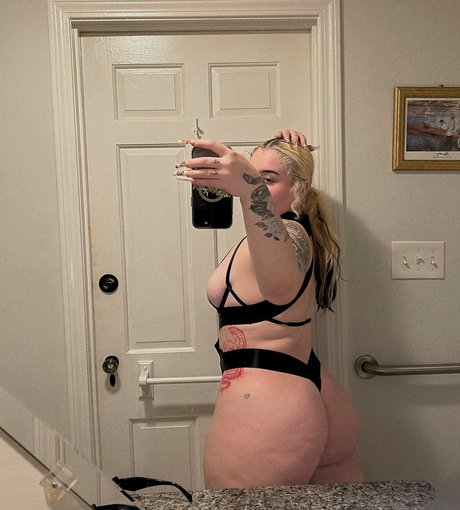 Hayley G top nackte foto