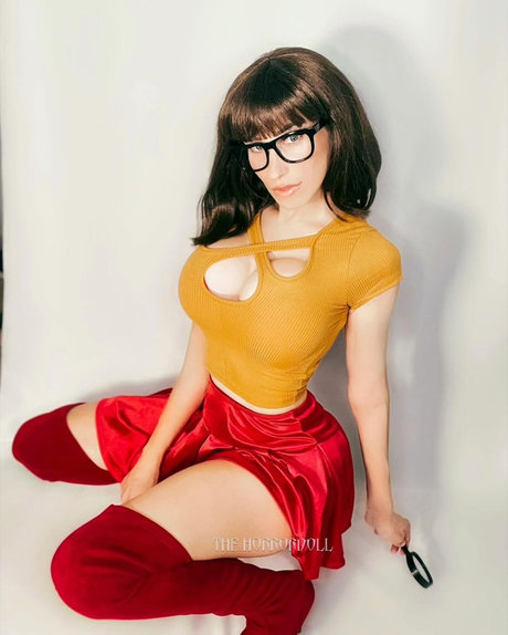 Laura Amuyus_ heiße kunst galerien