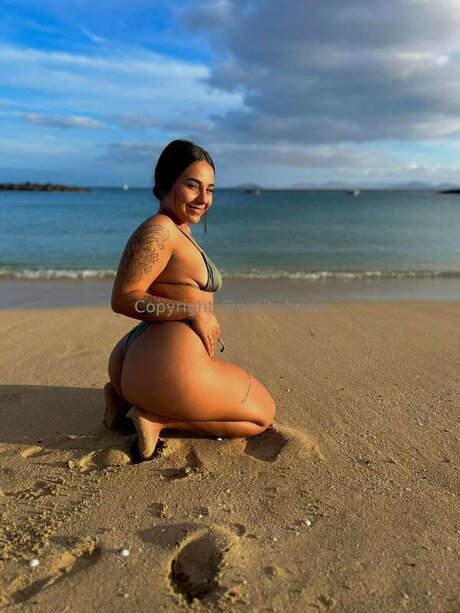 große titten bikini onlyfans hübsche nette archiv