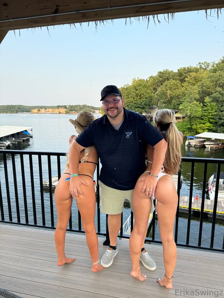 shemale sperma im mund onlyfans freie hübsche foto