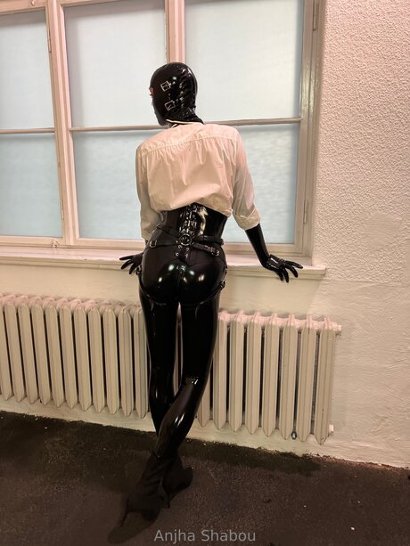 Anjhashabou nackt porno archiv