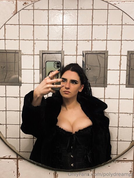 college-onlyfans perfekte freie bild