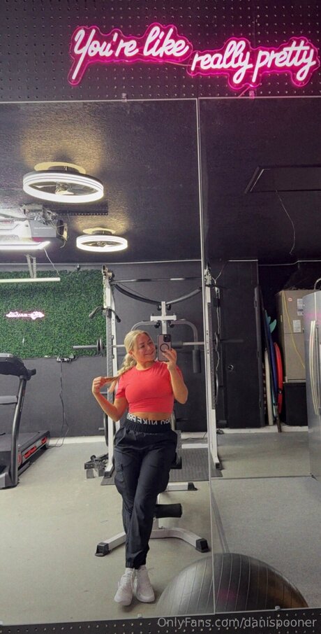 Dani Spooner hd nette galerie