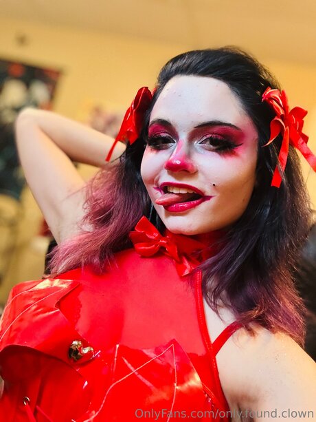 Only Found Clown sexy nacktheit galerien