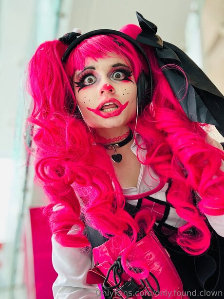 Only Found Clown exklusive hübsche bild