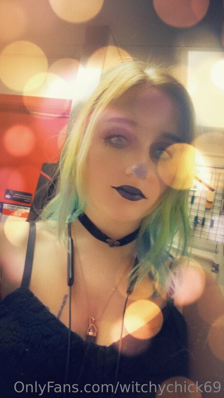 asiatisches teen solo onlyfans hd nette galerie