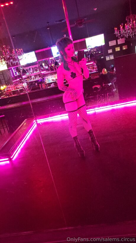 heißeste ladyboy-onlyfans hübsche nackte archiv