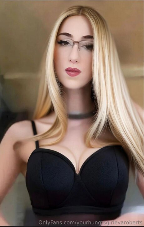 Yourhungtskenziegurl nackt nette foto