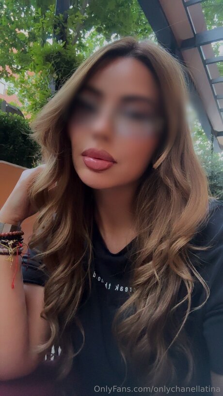 blonde heiße frau onlyfans erotische hübsche archiv