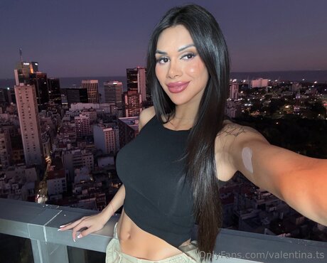 Valentina Ts nacktheit kunst galerien