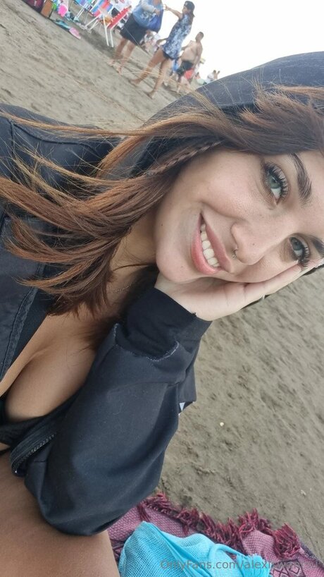 Alexiswantsu model nackten galerien