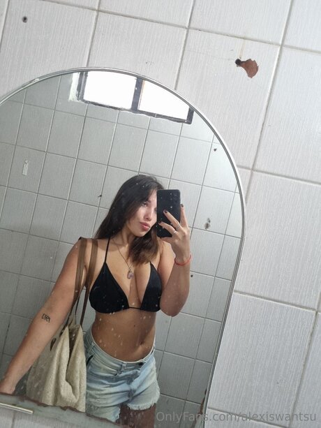 Alexiswantsu xxx nackte foto