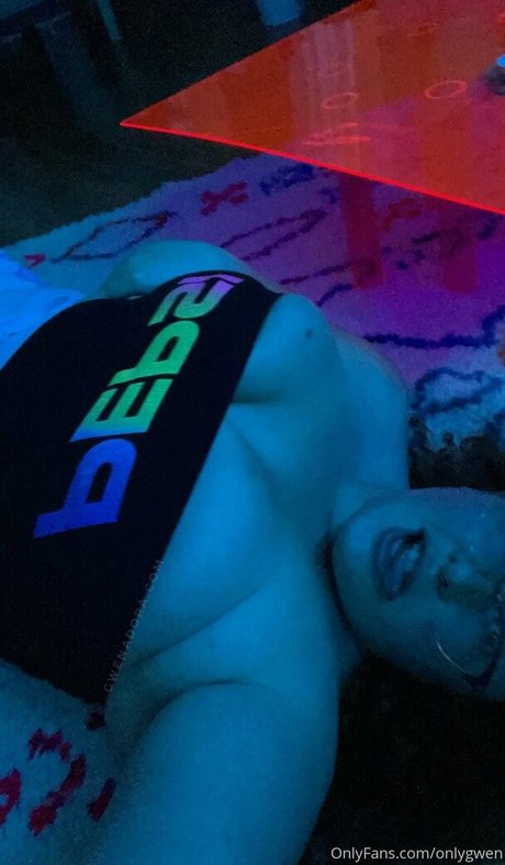 onlygwen erotische erwachsene bild