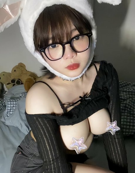 yukxwaii pornografische pornostar fotos