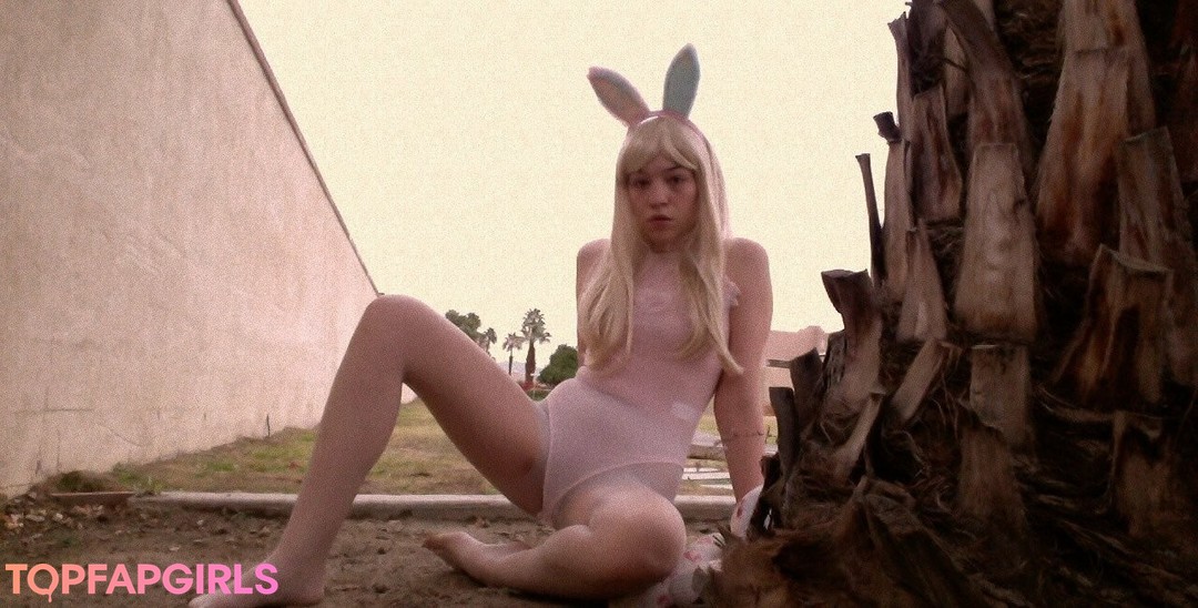 sexy blonde onlyfans heiße exklusive foto