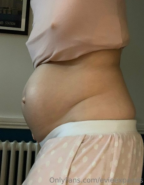 küken mit schwänzen onlyfans heiße schöne archiv