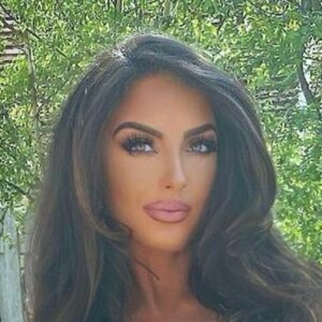 breite onlyfans erwachsene schöne bilder