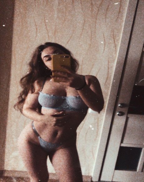 mikro-tanga onlyfans nackt schöne archiv