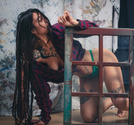 Esmeraldah pornostar bilder