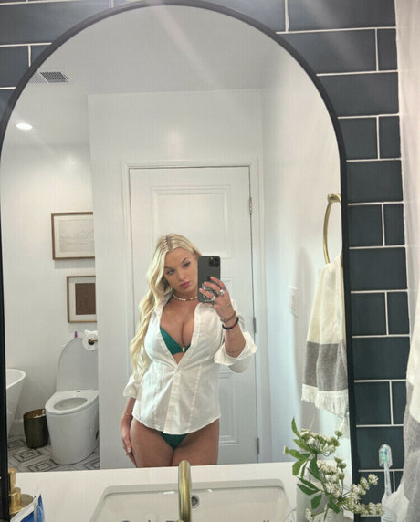 massive titten nur fans kunst erwachsene bild