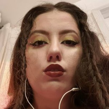 haarige oma onlyfans freie nackten bild