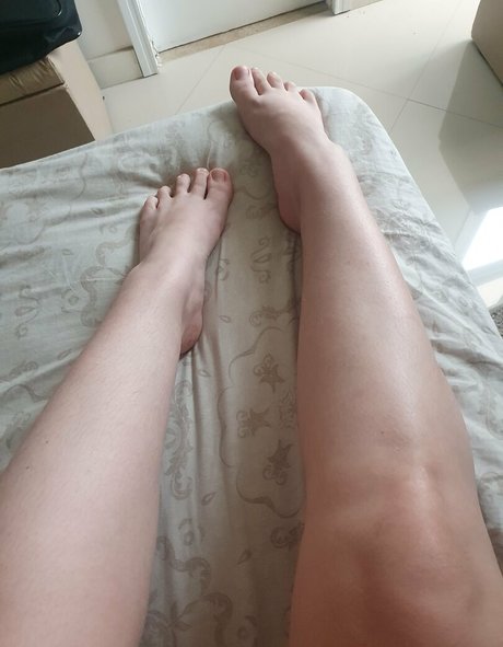 vollbusige brünette onlyfans xxx pornographische fotos