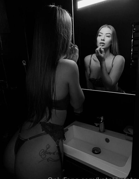 katelikefate perfekte akt galerie