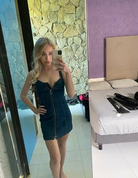 rileyannemodel nackt schöne fotos