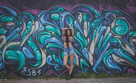 rainin falls hübsche nackt bild