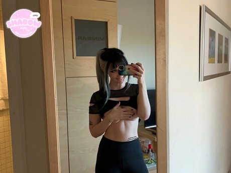 egirlshadowx model exklusive bilder