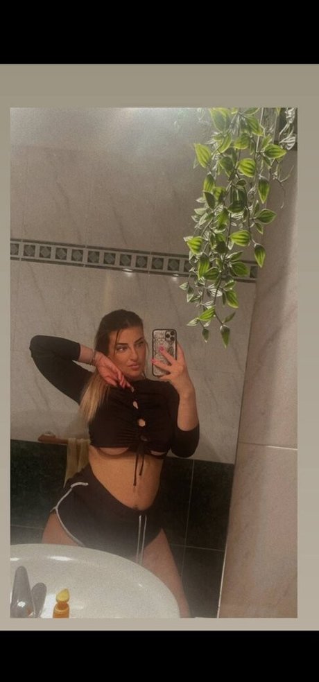 Lady Effe nackt freie bilder