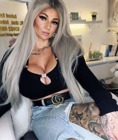 Siobhan Ward perfekte erwachsene fotos