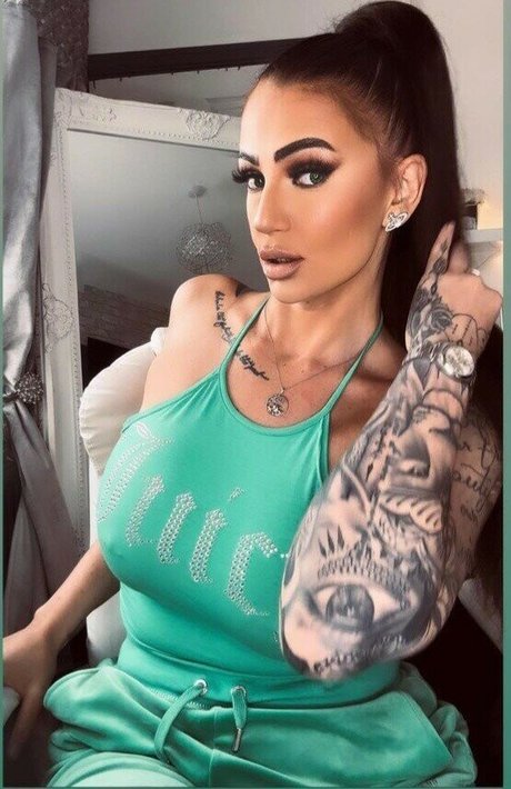 Siobhan Ward sexy bild