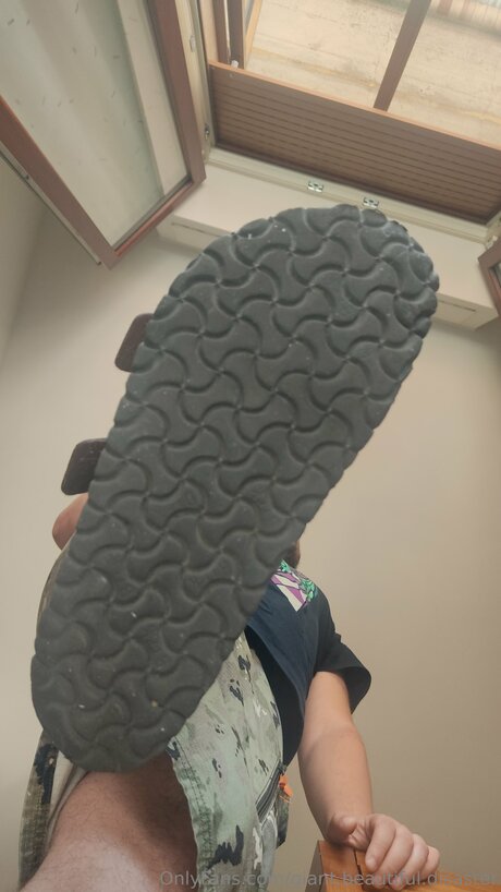 Giant Beautiful Disaster sexy hübsche bild