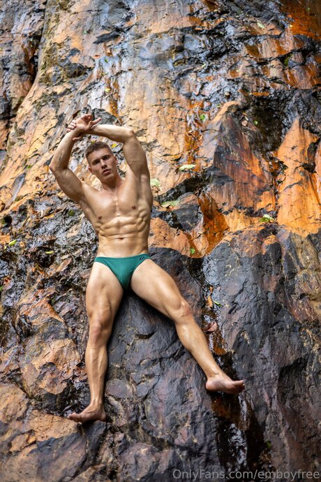 transen deepthroat onlyfans perfekte kunst bild