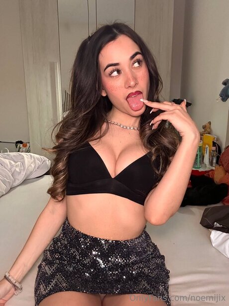 schöne latina-onlyfans freie perfekte foto