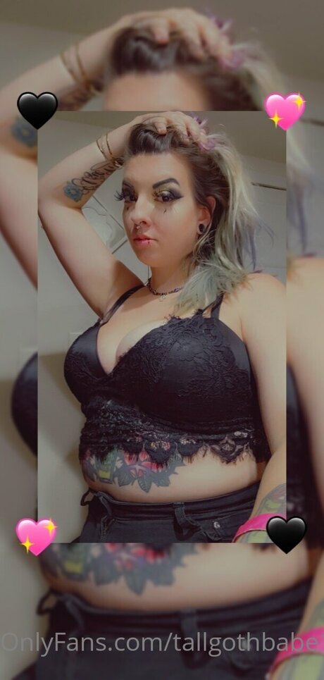 Tallgothbabe14 nacktheit schöne archiv