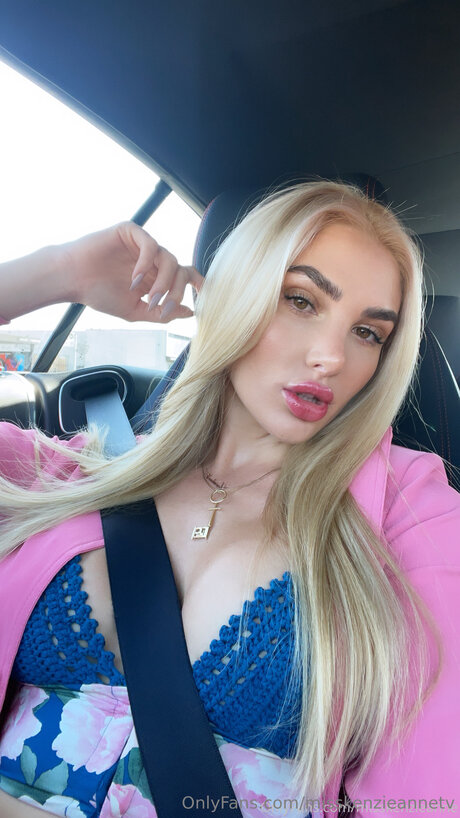 Misskenzieannetv kostenlose schöne foto