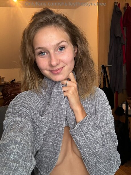 Shelleythessynafree top heiße fotos